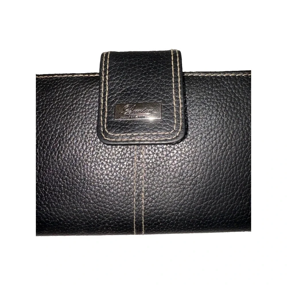 Buxton Westcott Women's Black Leather Organizer Clutch Wallet Zip Around Tab